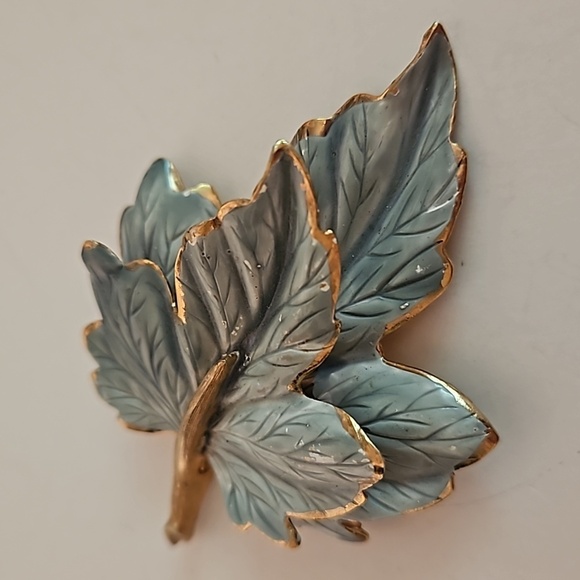 Enamel Soft Teal Tones & Goldtone Double Leaf Large Brooch - Picture 1 of 4